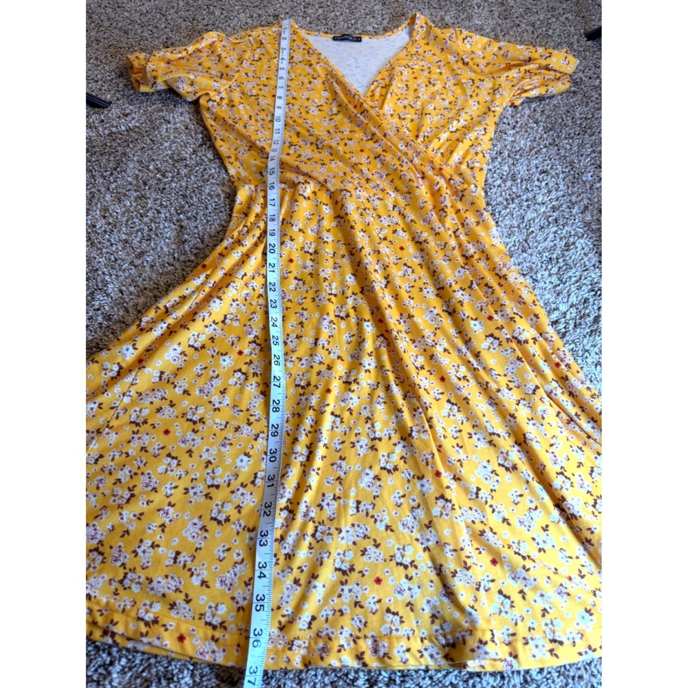 Fensace Yellow Floral Faux Wrap Mini Dress Short Flutter Sleeve V-Neck Medium - Picture 5 of 9